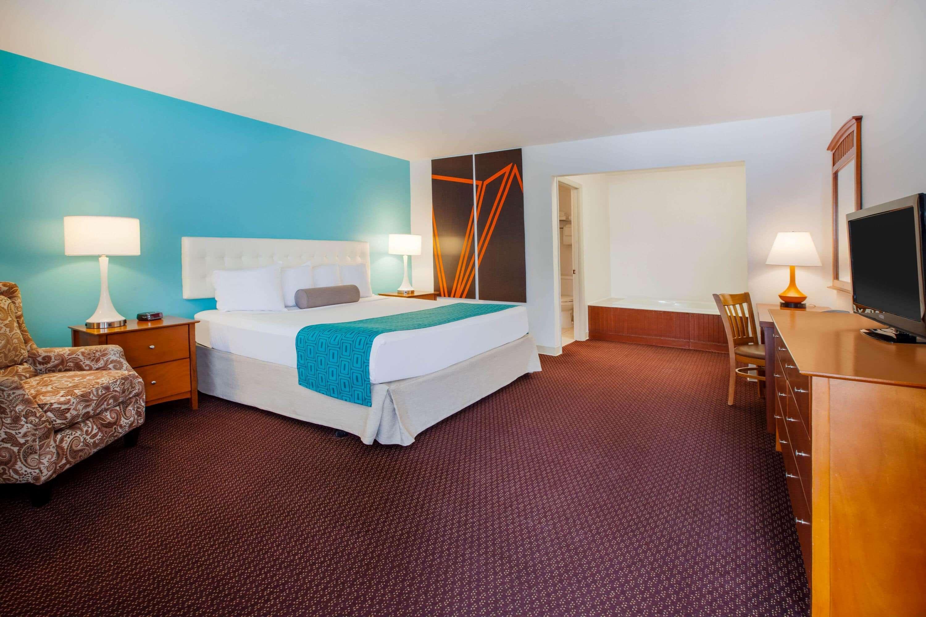 Howard Johnson By Wyndham Traverse City Extérieur photo