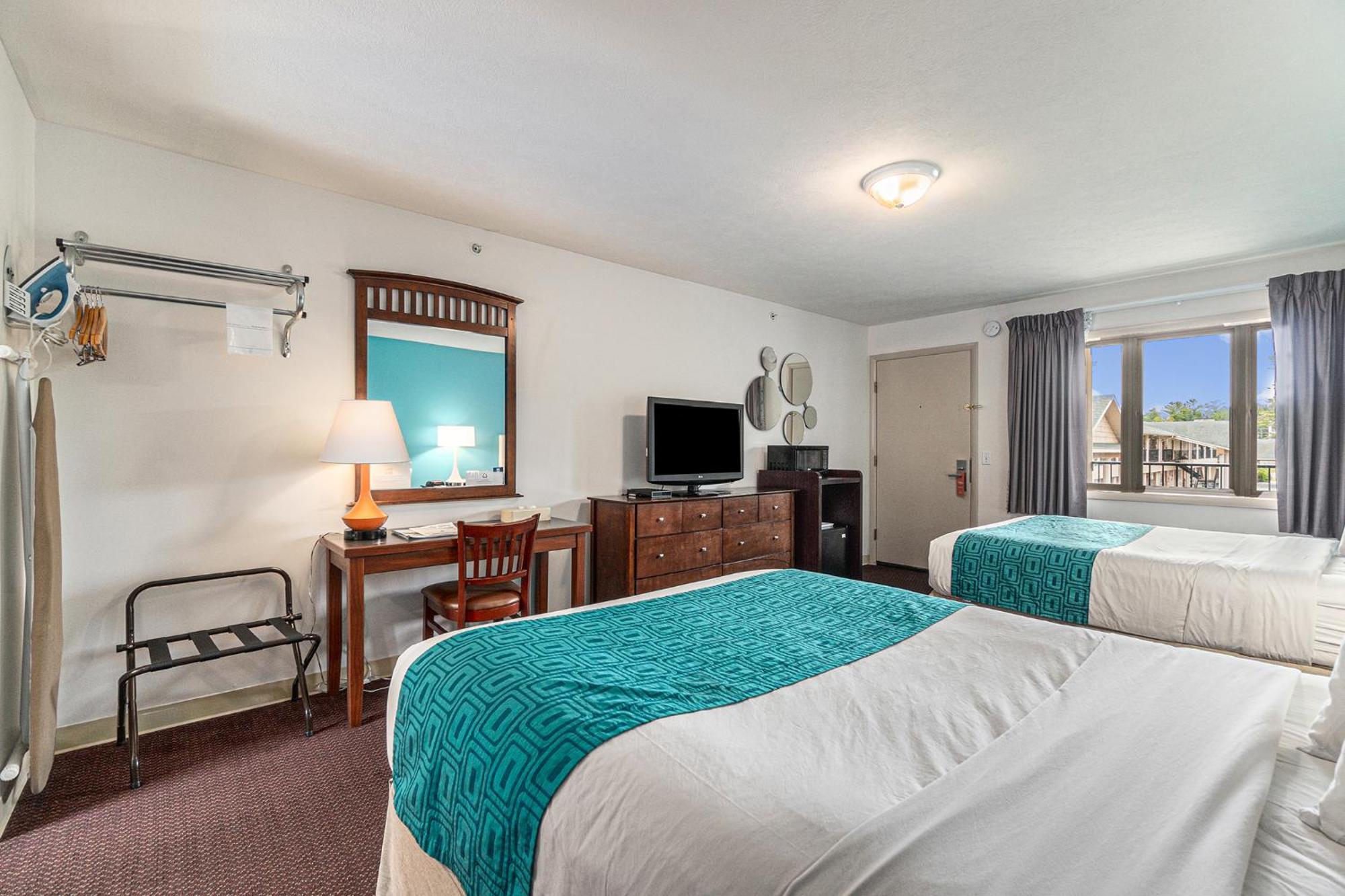Howard Johnson By Wyndham Traverse City Extérieur photo