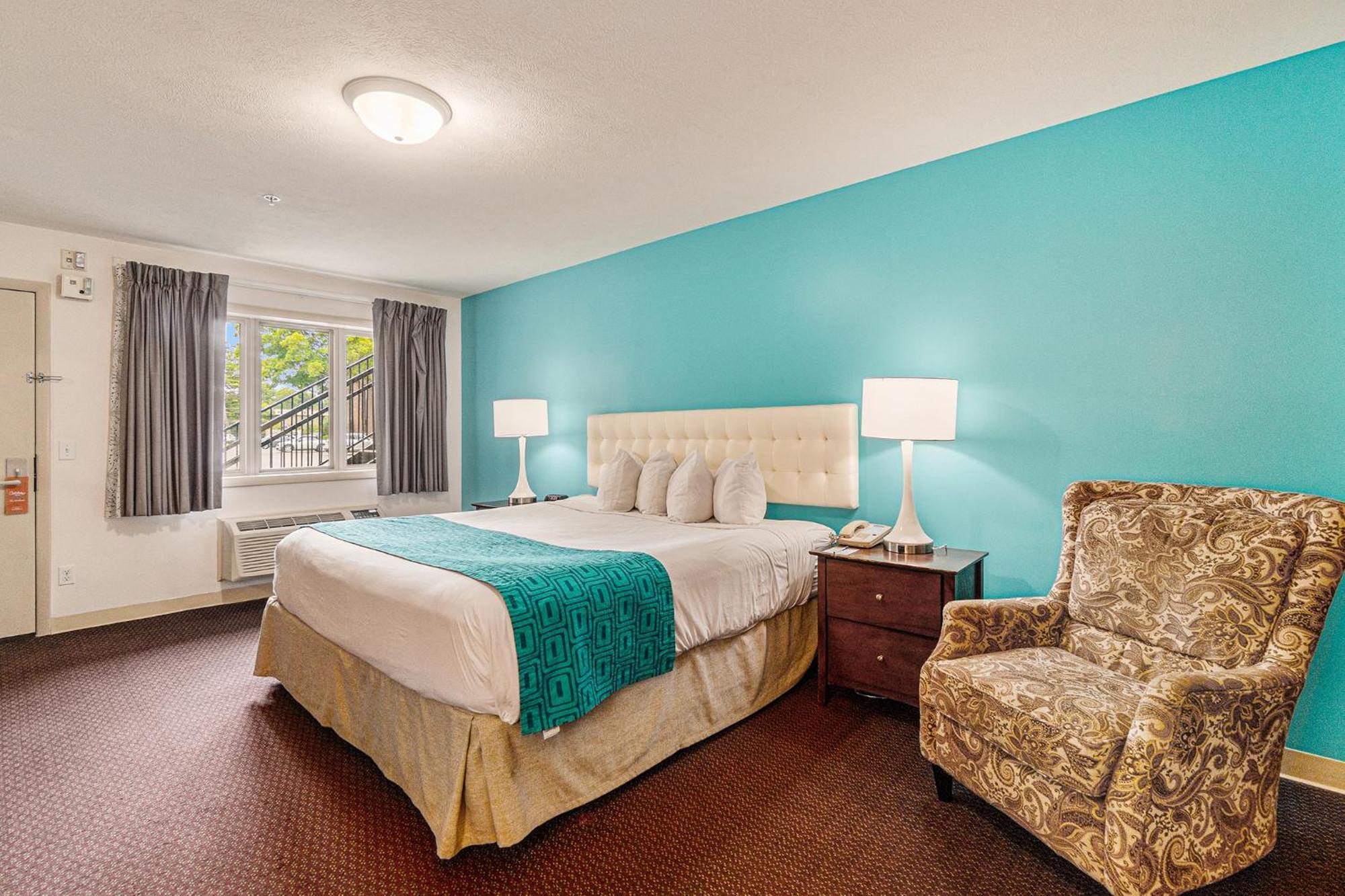 Howard Johnson By Wyndham Traverse City Extérieur photo