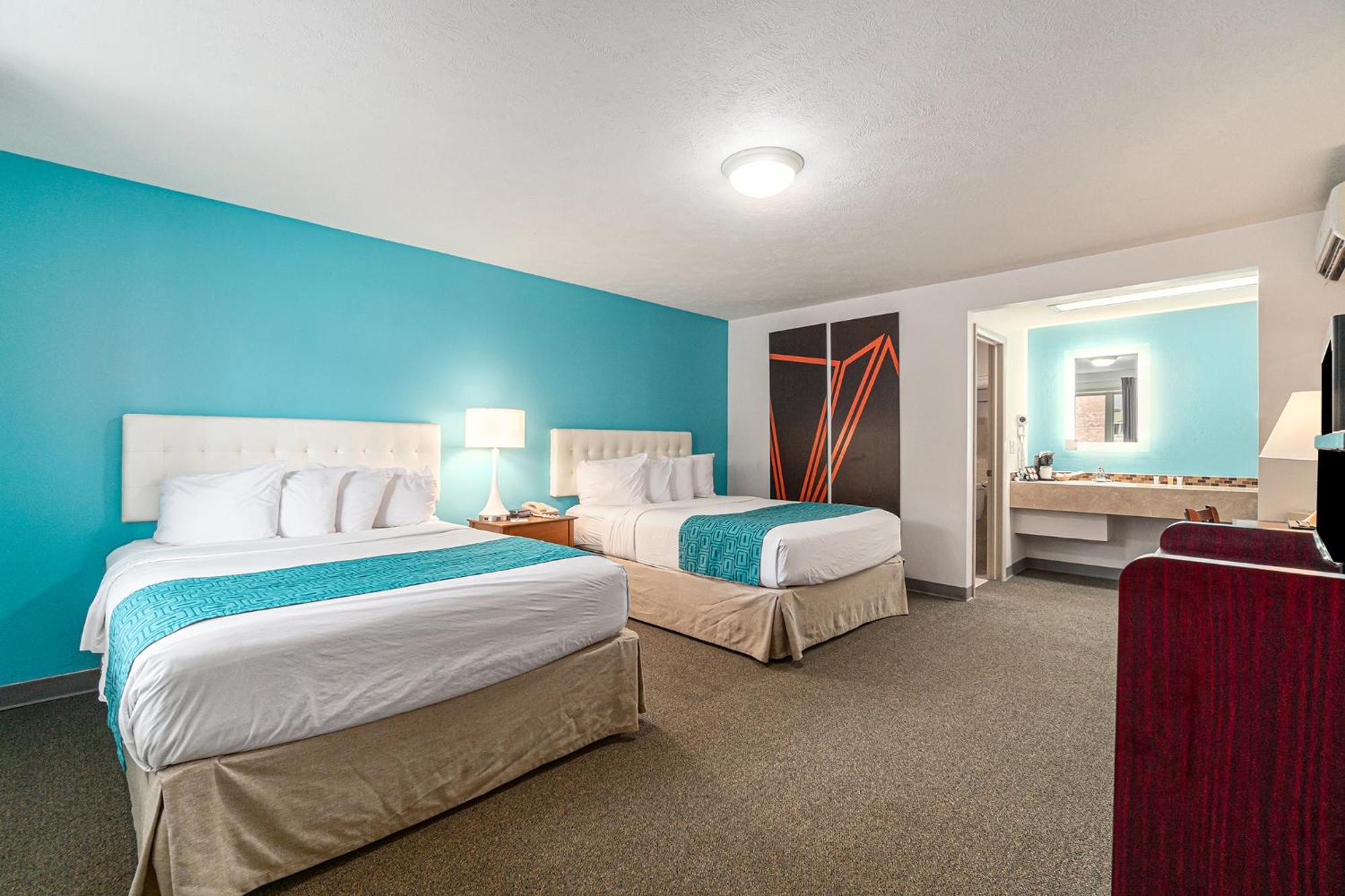 Howard Johnson By Wyndham Traverse City Extérieur photo