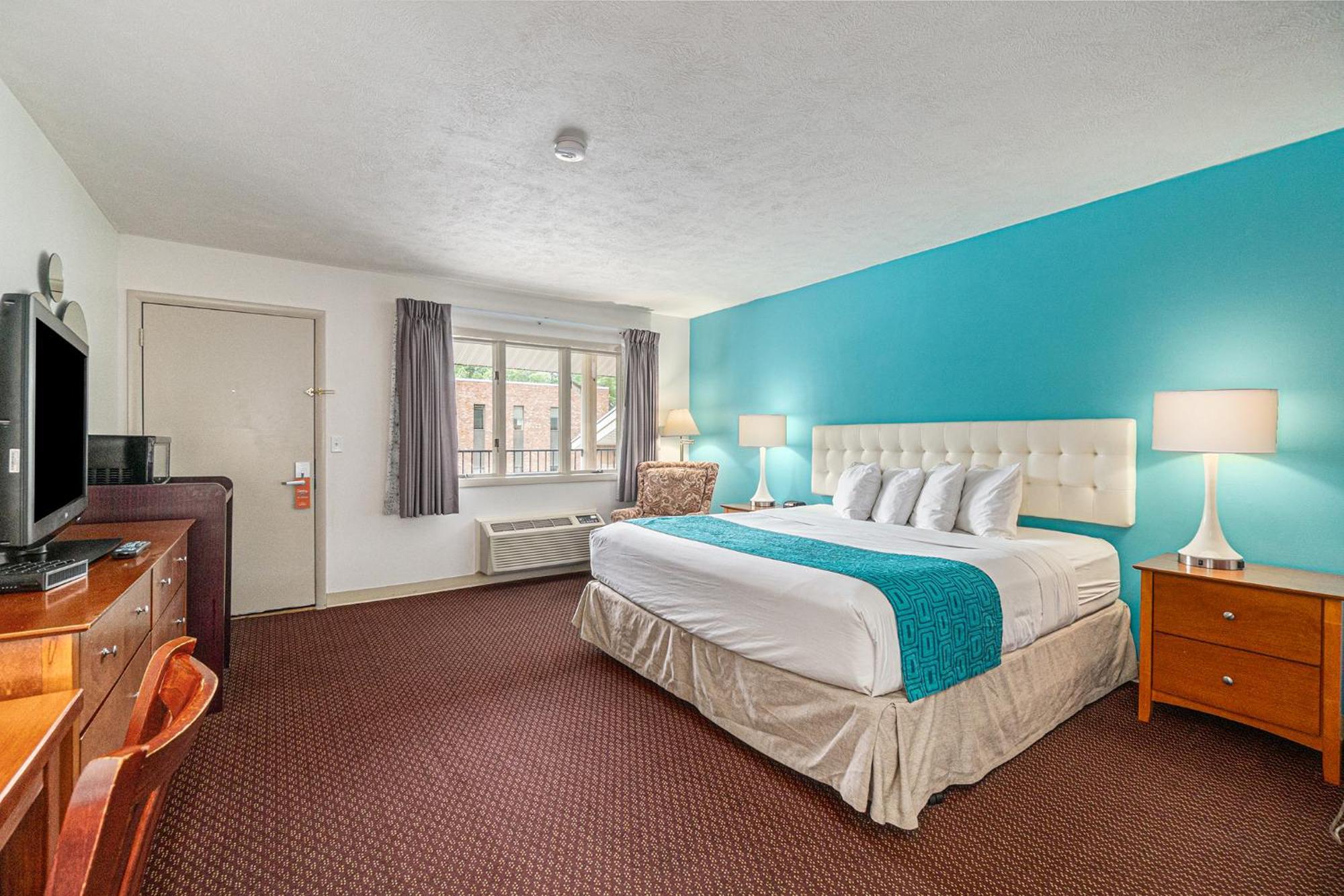 Howard Johnson By Wyndham Traverse City Extérieur photo